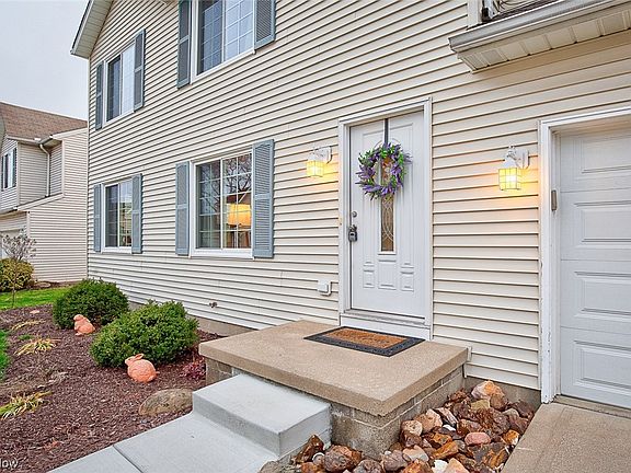 2nd image of 1145 Oxford Cir