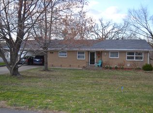 1140 Morgan St, Carlinville, IL 62626