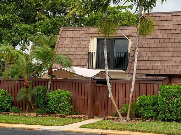 3rd image of 2540 SW 15th Street #2540