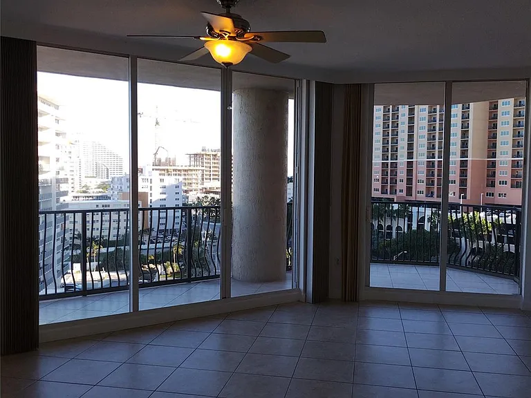 100 S Birch Rd #1005D — Photo 8