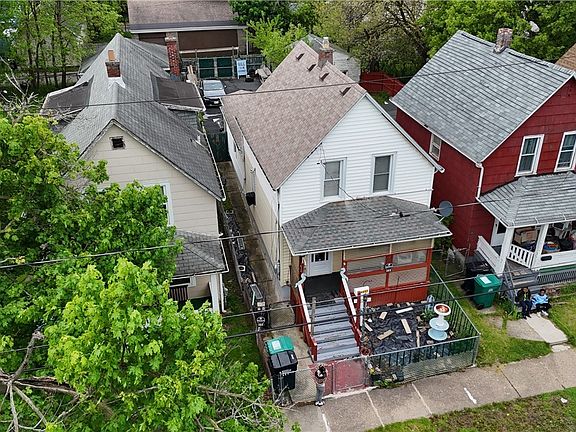 2nd image of 482 20th St