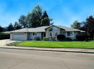 1942 Bianca Ct, Medford, OR
