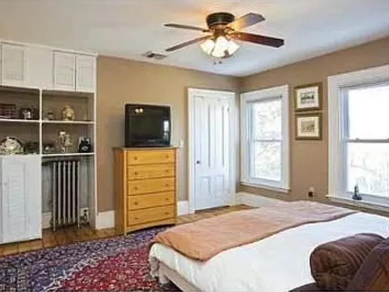 112 Newtonville Ave — Photo 3