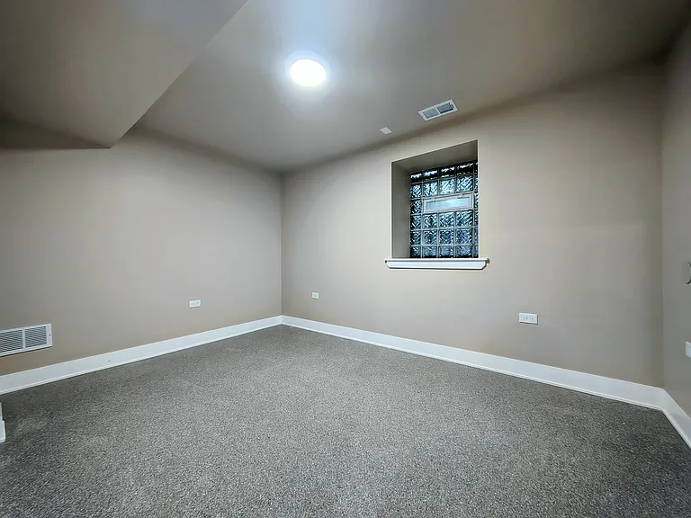 6343 S Elizabeth St #BF — Photo 7