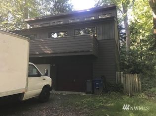 9726 NE 200th St, Bothell, WA 98011