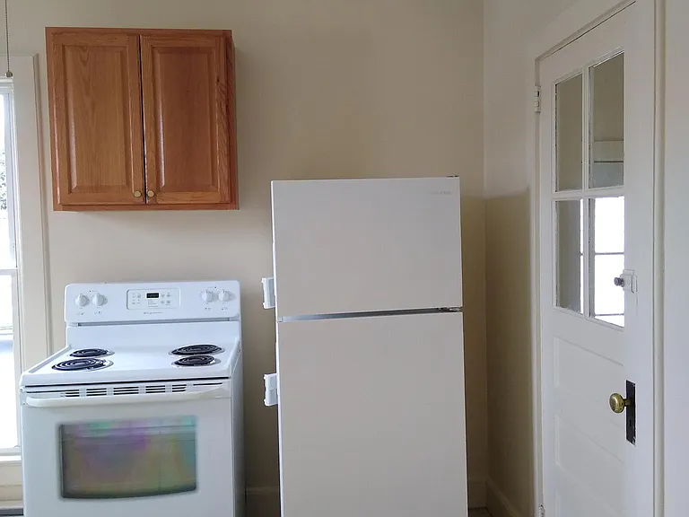 19 Memorial Ave #2 — Photo 4