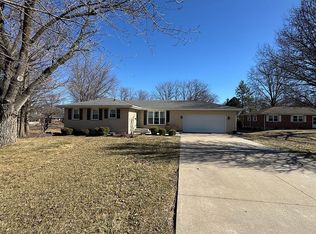 900 N Main St, Liberty, IL 62347