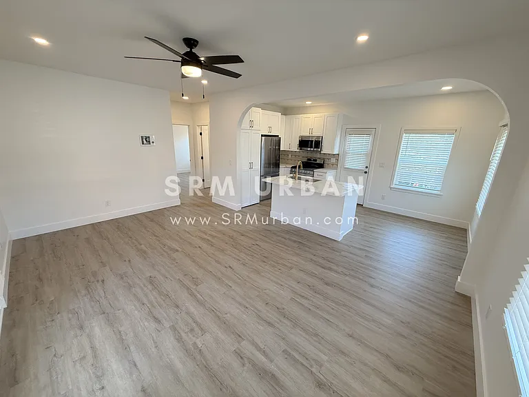 3925 7th Ave — Photo 8