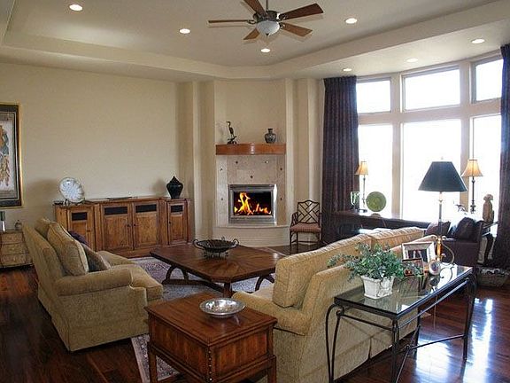 Spacious Living Room