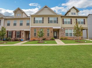 4364 Sunny Oak Ln, Norcross, GA 30071