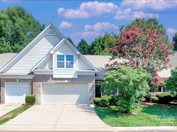 4436 Glenlea Commons Dr, Charlotte, NC 28216