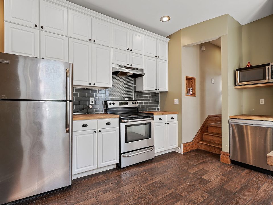 1st image of 1109 7th St SE #1