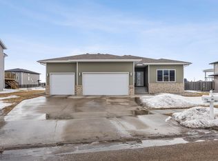 2118 42nd St S, Moorhead, MN 56560