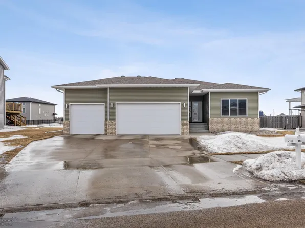 2118 42nd St S, Moorhead, MN 56560