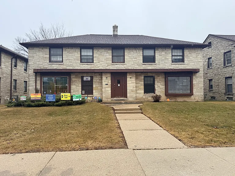 2823 W Capitol Dr #2 — Photo 7
