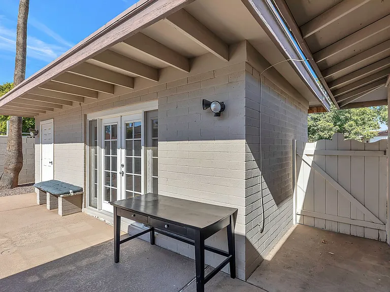 505 E Carson Dr — Photo 14