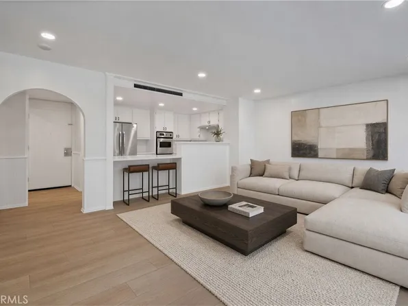 2160 Century Park E APT 110, Los Angeles, CA 90067