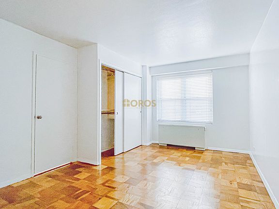 4th image of 224 E 60th St APT 5C