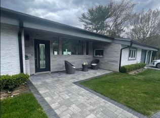 512 Deal Rd, Ocean, NJ 07712