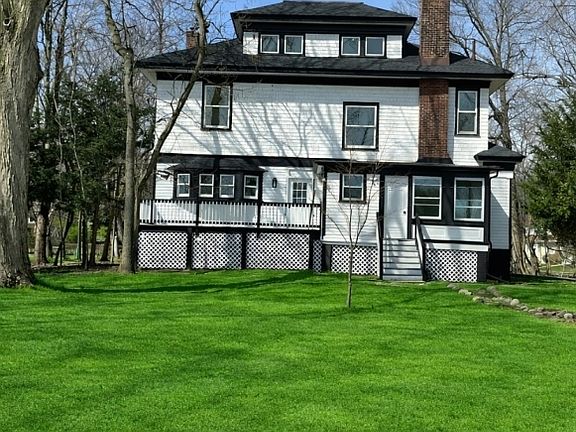 3rd image of 60 Stanley Rd