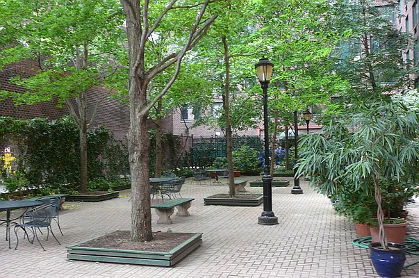 Rented by Jane Pollard Brokerage | media 44