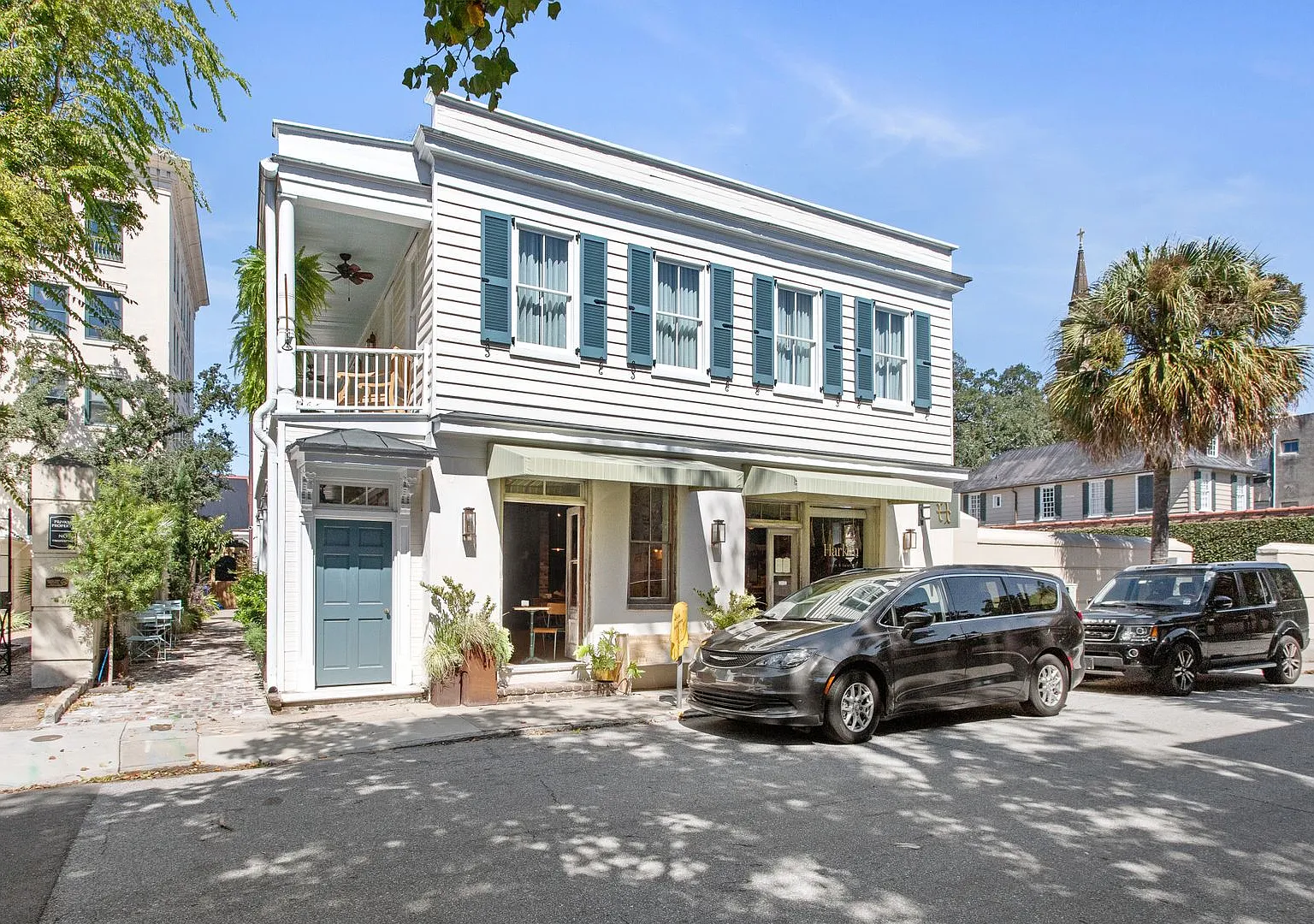 Hydrangea House- 62 Queen Street, F — Photo 1