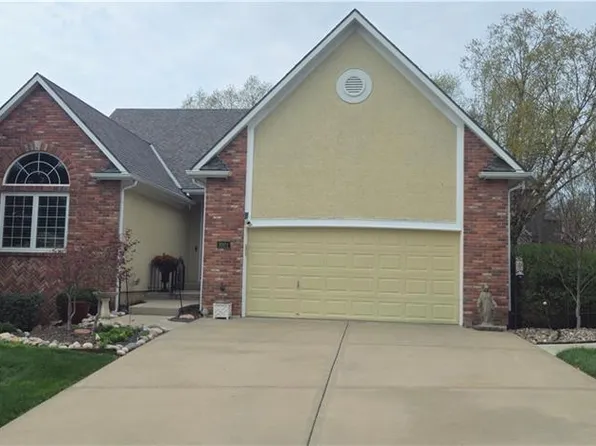 8921 NE 94th Ter, Kansas City, MO 64157