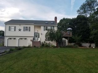 17 Elaine Cir, Bellingham, MA 02019