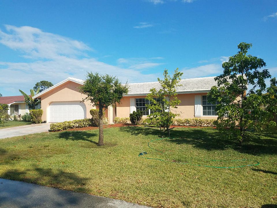 1st image of 7517 NW 42nd Dr