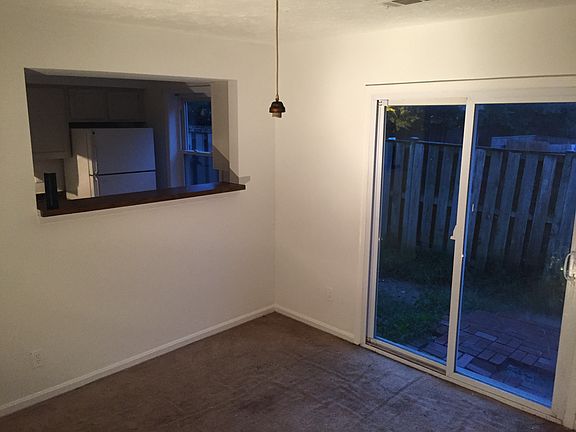 3rd image of 9890 Hagel Cir