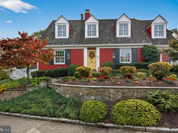 6039 Edgewood Ter, Alexandria, VA 22307