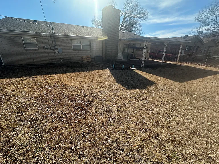 11409 E 7th St — Photo 25