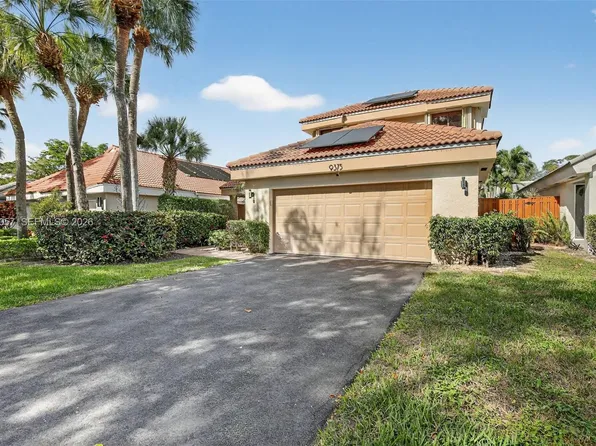 9375 NW 18th Ct, Plantation, FL 33322