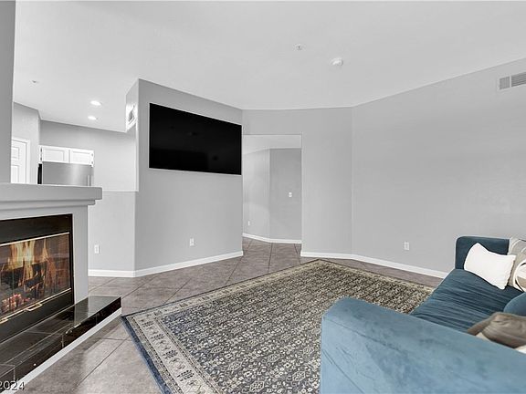 4th image of 6480 Annie Oakley Dr Unit 713