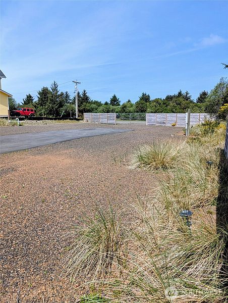 3rd image of 235 Marine View Drive SW SW