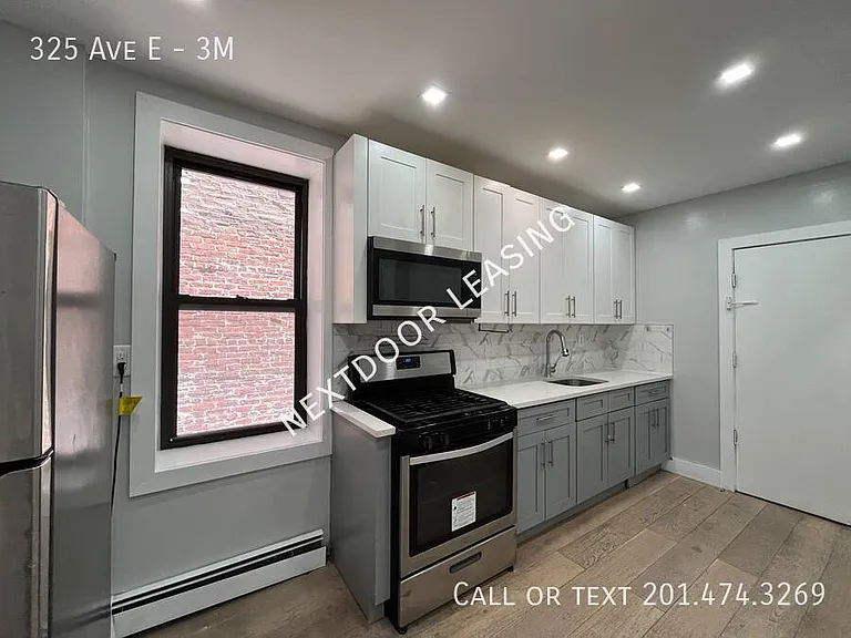 325 Avenue E #3M — Photo 2