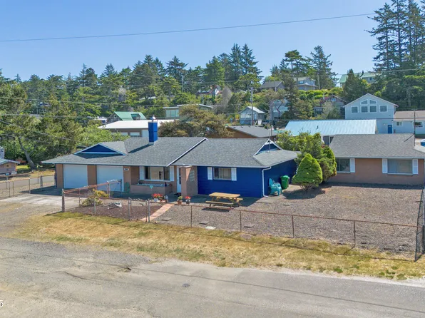35225 4th St, Pacific City, OR 97135