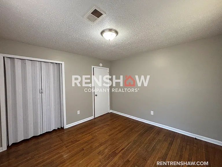 163 Navy Dr — Photo 13