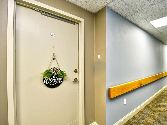 4th image of 5001 Little River Rd. Apt E-212