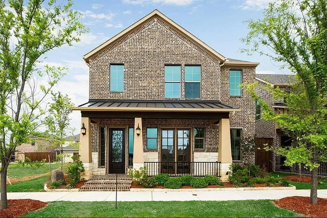 4 bed, 3.5 bath, 3081 sqft, $4,299 — Photo 1