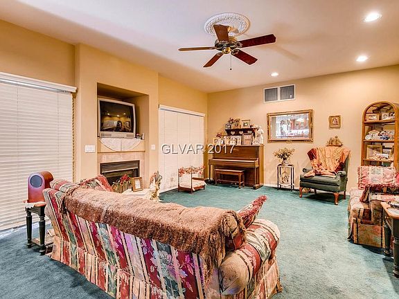 4th image of 8521 Raindrop Canyon Ave