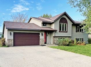 15711 Crocus Ave, Rosemount, MN 55068
