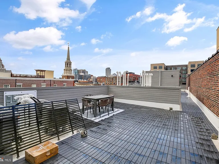 59 N 2nd St #4 — Photo 18