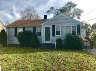 174 Bay View Ave, Bristol, RI 02809