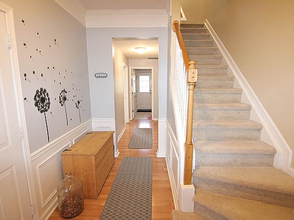 New carpet on stairs! 2016
