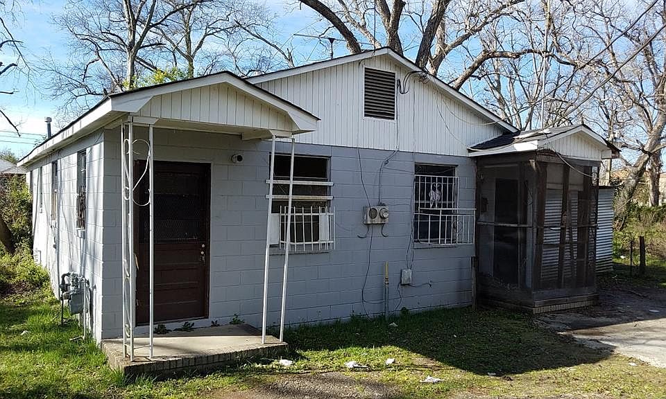 1st image of 1441 Magnolia Avenue