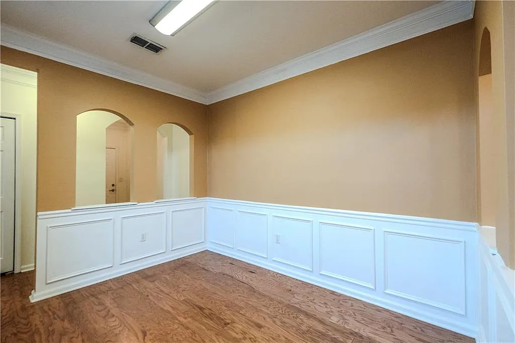 3 bed, 2.0 bath, 1546 sqft, $2,500 — Photo 4