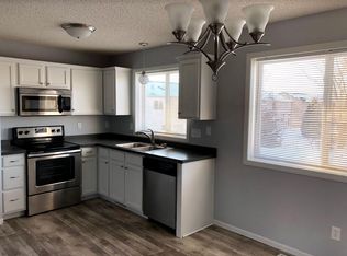 1239 Prairie View Trl, Farmington, MN 55024