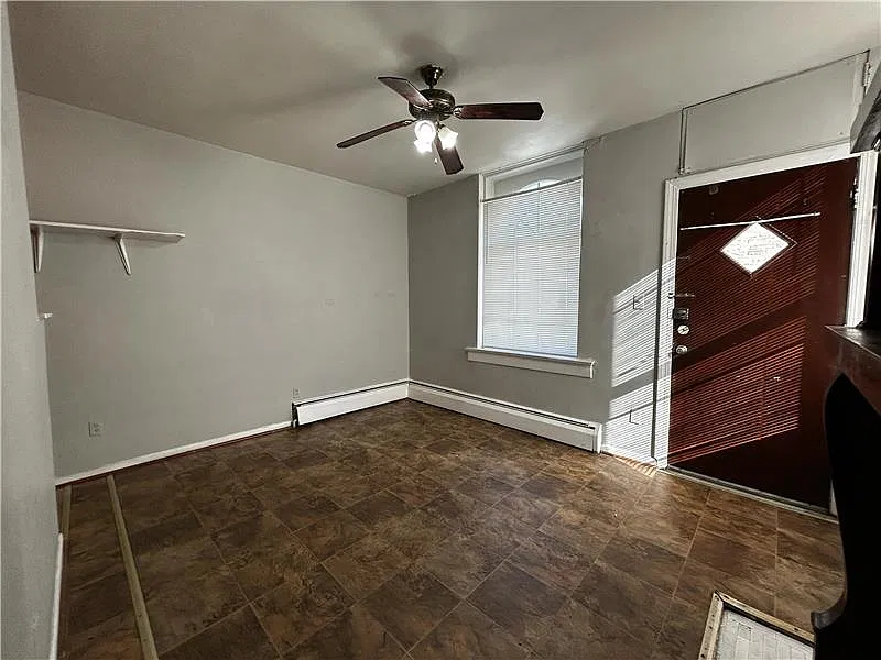 416 Adams St — Photo 3