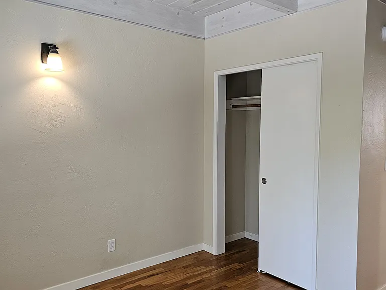 416 Ocean View Ave #A — Photo 10